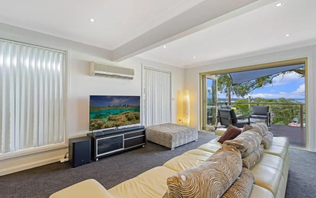 Aquavista Beach, Lake, Sun, and Sand – Guest Rooms – Budgewoi