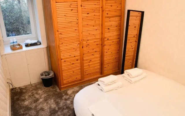 Stylish 2 Bedroom Apartment By Edinburgh Castle