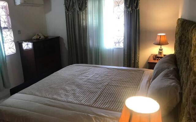 Impeccable 2-bed House in Montego Bay