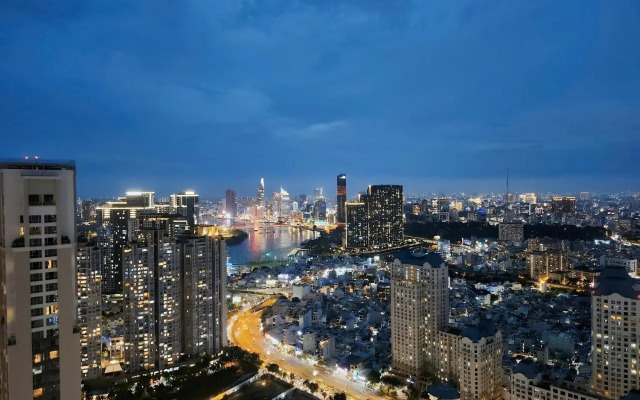 Long Apartment - Vinhomes Golden River