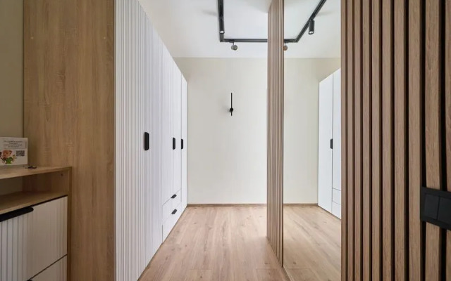 Йо Плейс на улице Героя Владислава Посадского 16/1