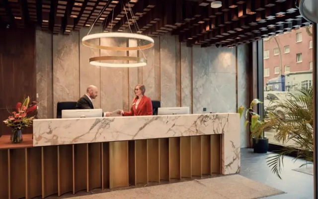 Bellman Hotel