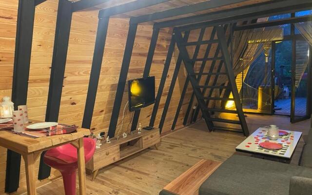 Agva Heaven Hill River Bungalow