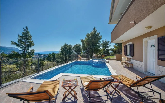Four Bedroom Holiday Home in Split