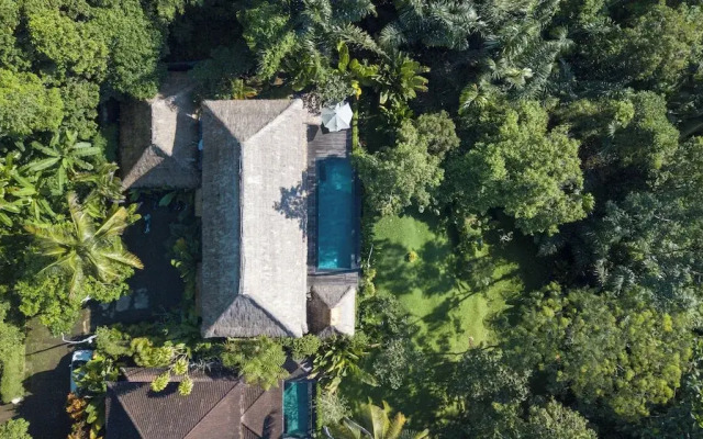 Villa Shamballa by Villa Finder