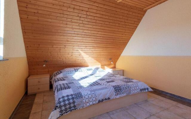 Whg-4-Adlerhorst-Ferienhaus-Am-Boddenufer-Buschvitz