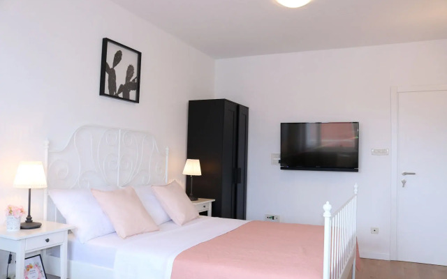 The Harmony Rooms Split