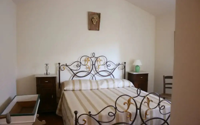 Wonderful Private Villa With Wifi, Private Pool, TV, Terrace, Pets Allowed, Parking, Close to Arezzo