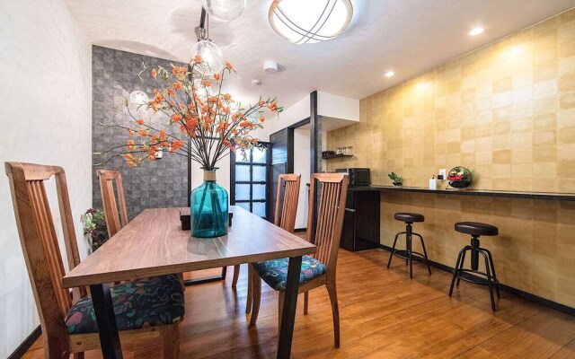 Zebrahouse Morinomiya