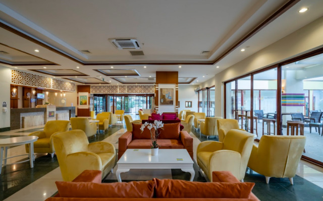 Miarosa İncekum Beach Hotel