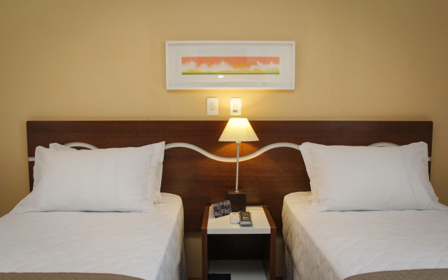Bristol Centro Cívico Multy Hotel