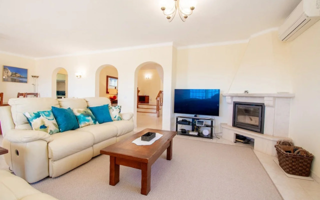 Casa Filipa Upper Floor