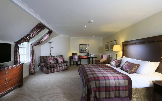 Macdonald Pittodrie House