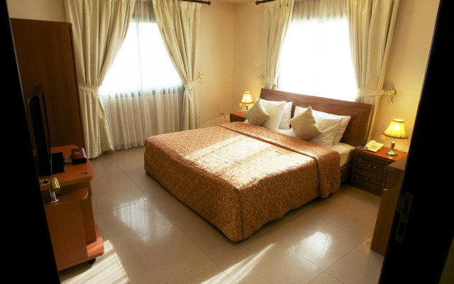 Safeer Plaza Hotel