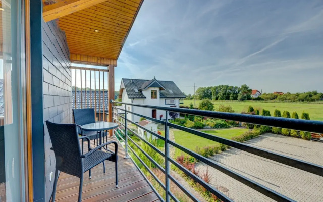 Holiday Studio With Balcony, Gaski