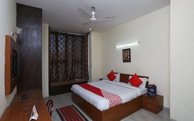 OYO Rooms Cyber Park II