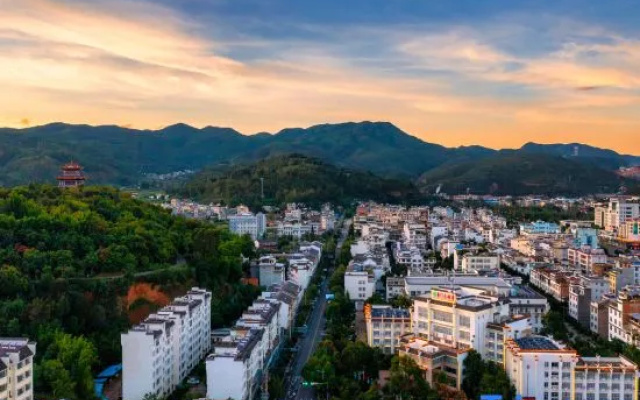 Yimenjun Township Hotel – Outside – Yuxi