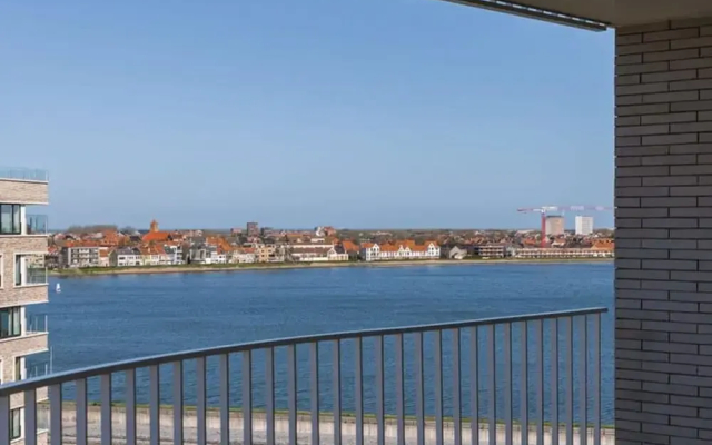 Bright Apartment With Seaview