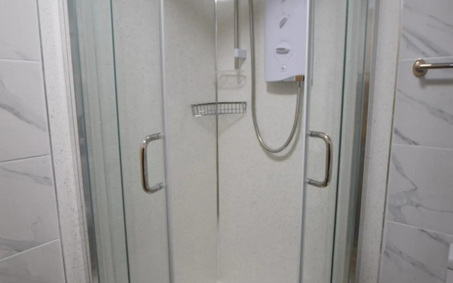 PremierLux Serviced Apartments