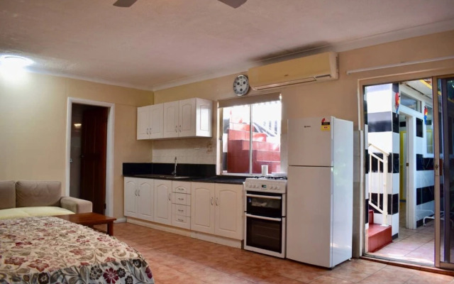 Unique Studio Apartment near Eastlakes