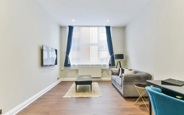 Avari Apartments - Hatton Collection
