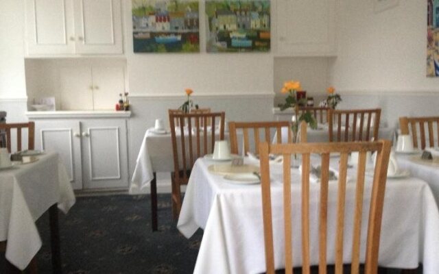Coombe Bank Guest House
