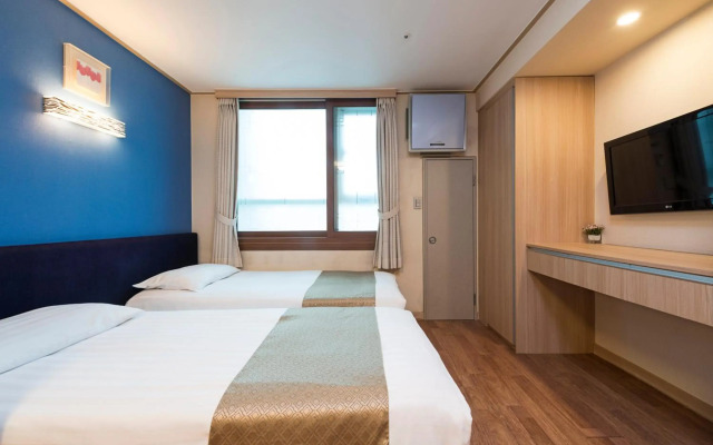 Western Coop Residence Dongdaemun
