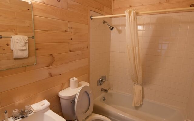 Apple Blossom Boutique