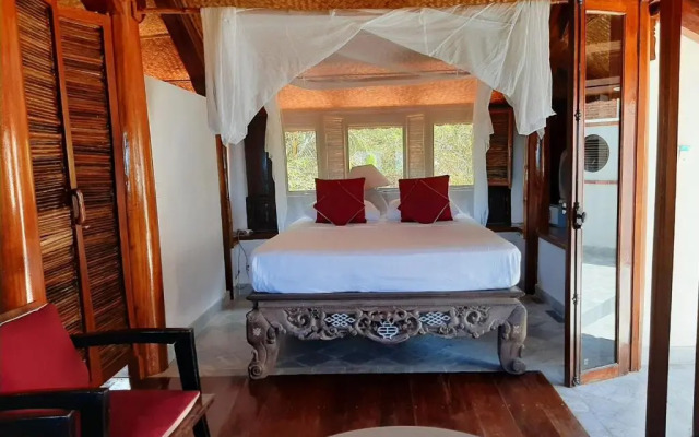 Villa Louise Hue Beach and Spa