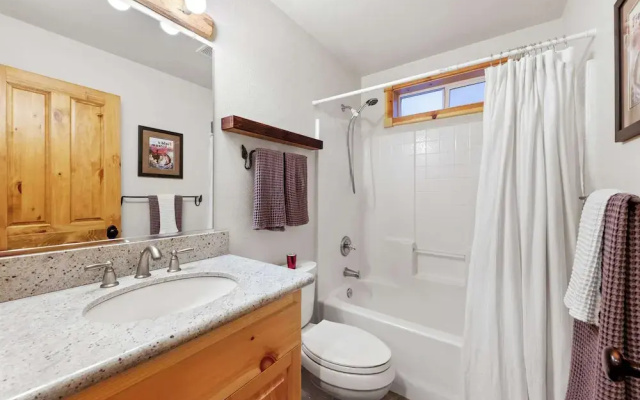 Alpine Gem Near Homewood Mountain!