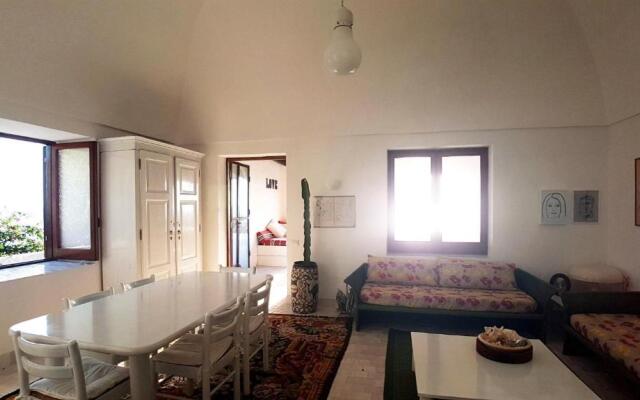 Dammusi A- Mare Pantelleria