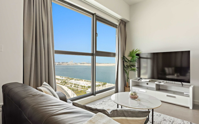 Silkhaus Chic Studio Private Beach Pixel Tower