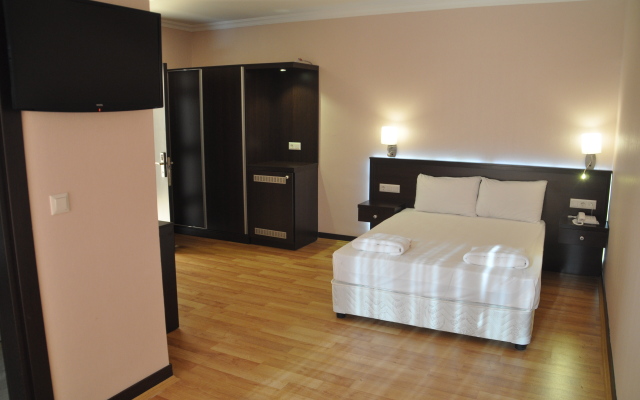 Sunshine Holiday Resort