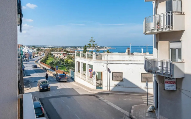Marina Apartment 100m From Sea