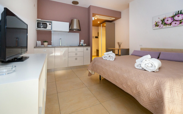 Zeus Residence Hotel