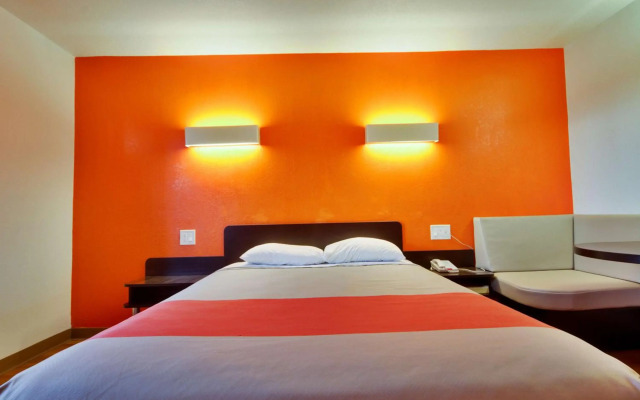 Motel 6 Dallas, TX - Fair Park