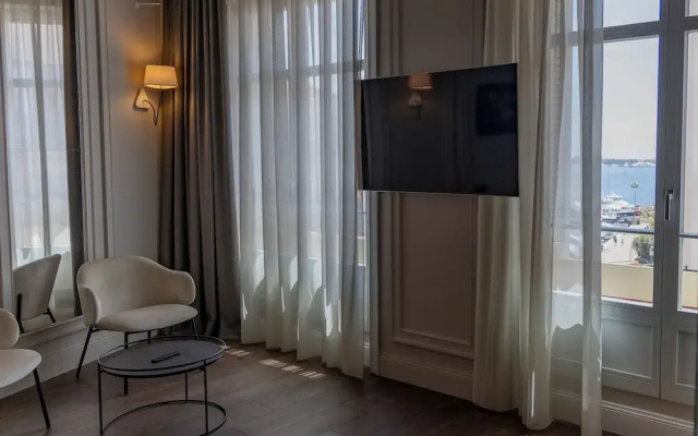 Apartments in the heart of Cannes