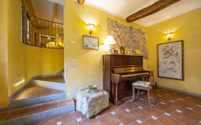 Villa Anna Montebello