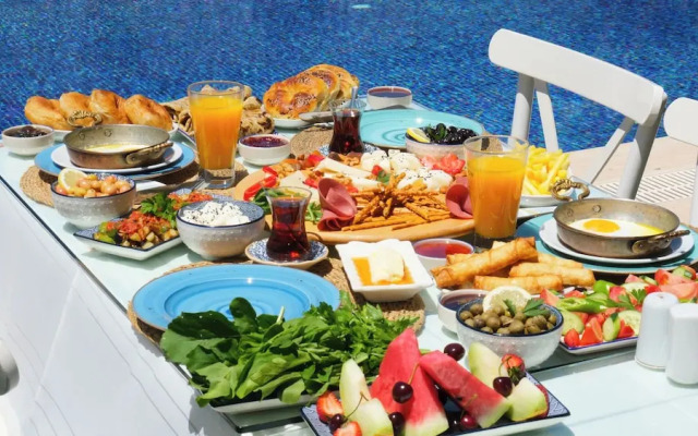 Lavinia Garden Alaçatı