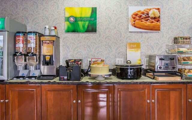 Quality Inn Peru near Starved Rock State Park
