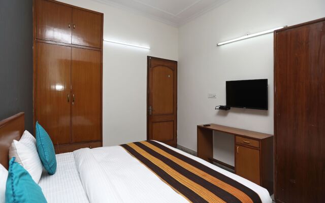 OYO 14408 Corple Stays