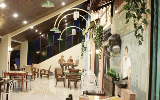 Omah Njonja Bed & Brasserie