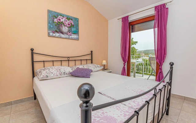 Beautiful Apartment in Rogoznica With Wifi and 1 Bedrooms