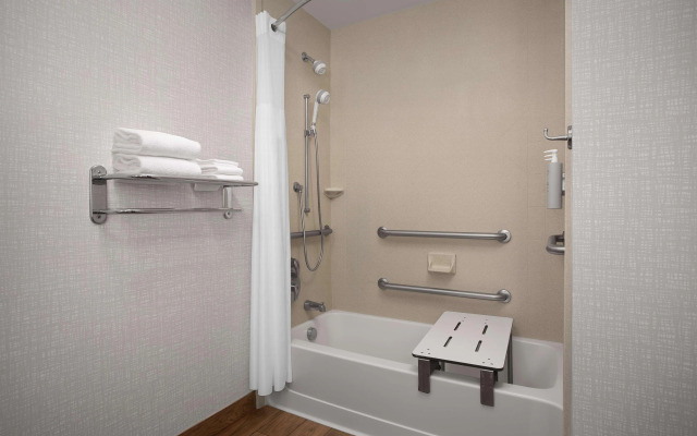 Hampton Inn Yorkville