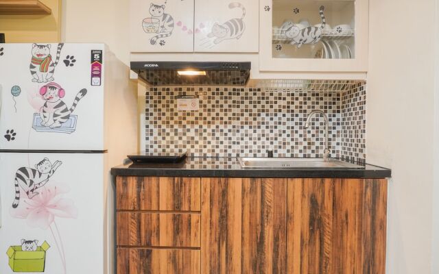 Comfort 1Br With Working Room At Meikarta Apartment