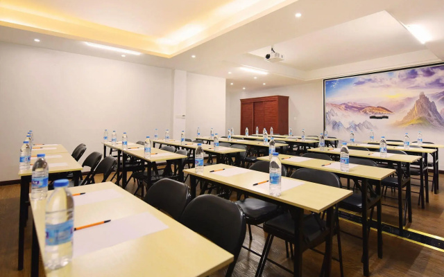 Xingshun Business Hotel