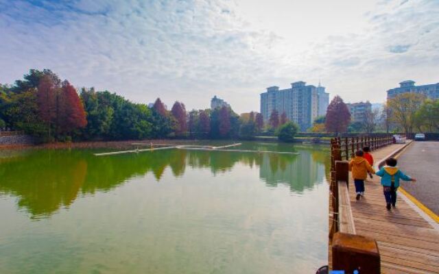 Lotus Garden Hotel
