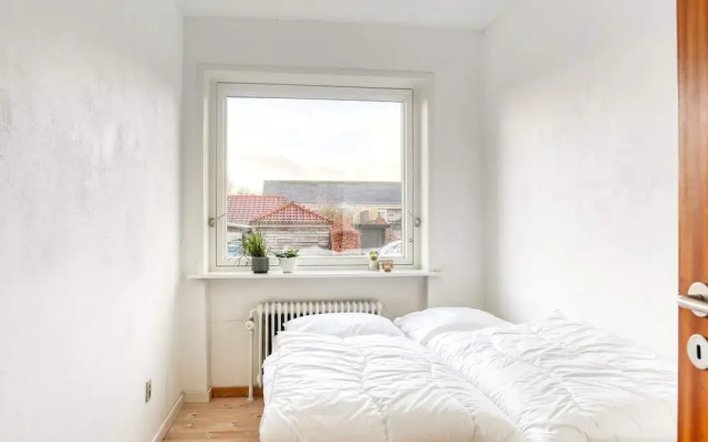 6 Person Holiday Home in Strandby