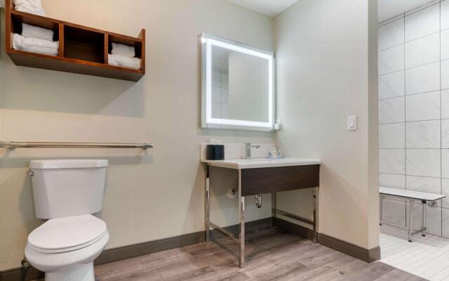 Comfort Inn Antioch - Century Plaza