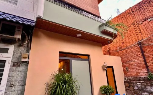 LYLAC Home Saigon TDX - City Center Cosy 4BR Townhouse with Garden in D1 – Exterior – Ho Chi Minh City